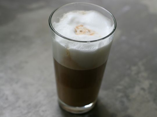 Milchschaum - Quelle: Paul Stumpr, CC BY-SA 2.0 (http://www.flickr.com/people/numberstumper/)